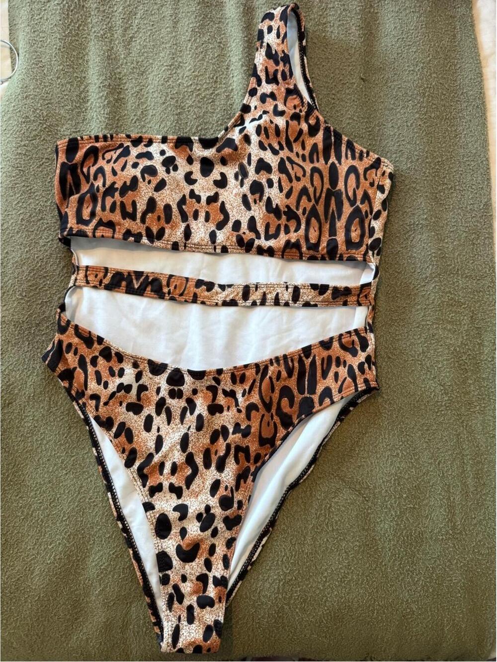 One-Shoulder Leopard Print Cutout One-Piece Swimsuit